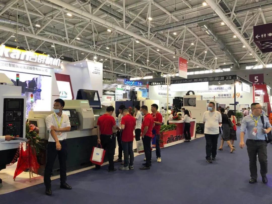 mg冰球突破精机