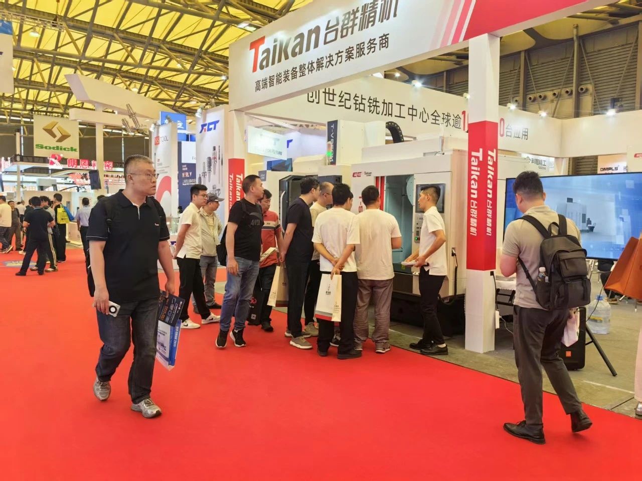 mg冰球突破·豪华版(试玩)官网首页